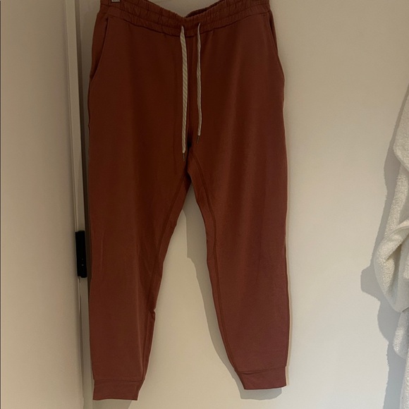 Vuori Other - Vuori Women's Rust Jogger Pants